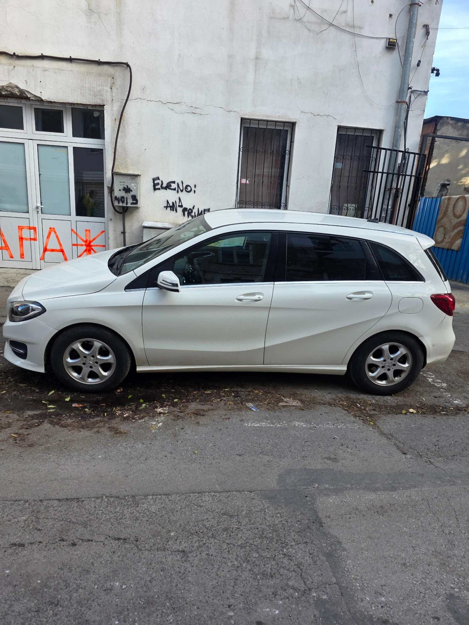 Mercedes-Benz B 180 1.5dci 109ks euro5, снимка 5 - Автомобили и джипове - 56415428