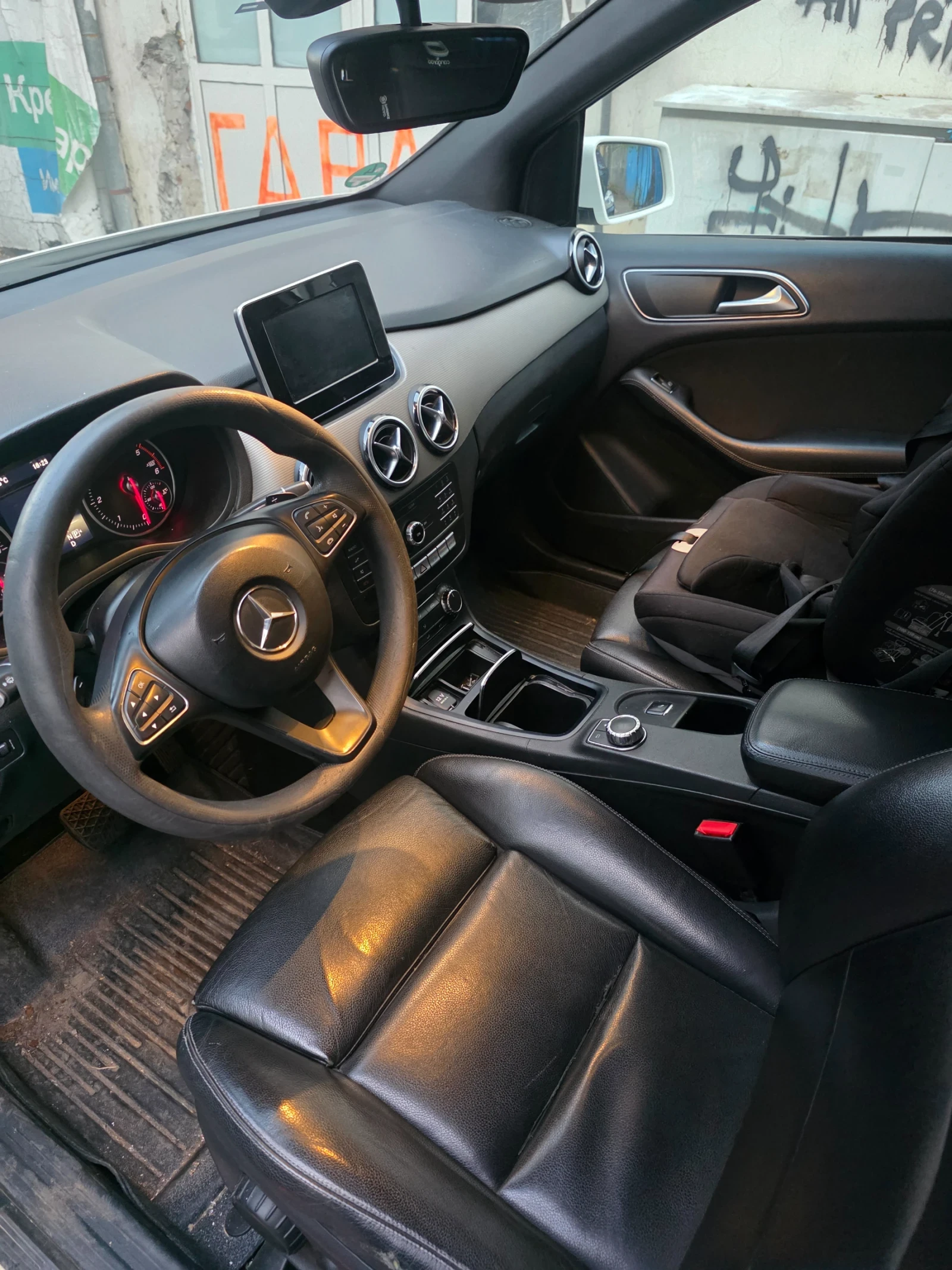 Mercedes-Benz B 180 1.5dci 109ks euro5, снимка 9 - Автомобили и джипове - 56415428
