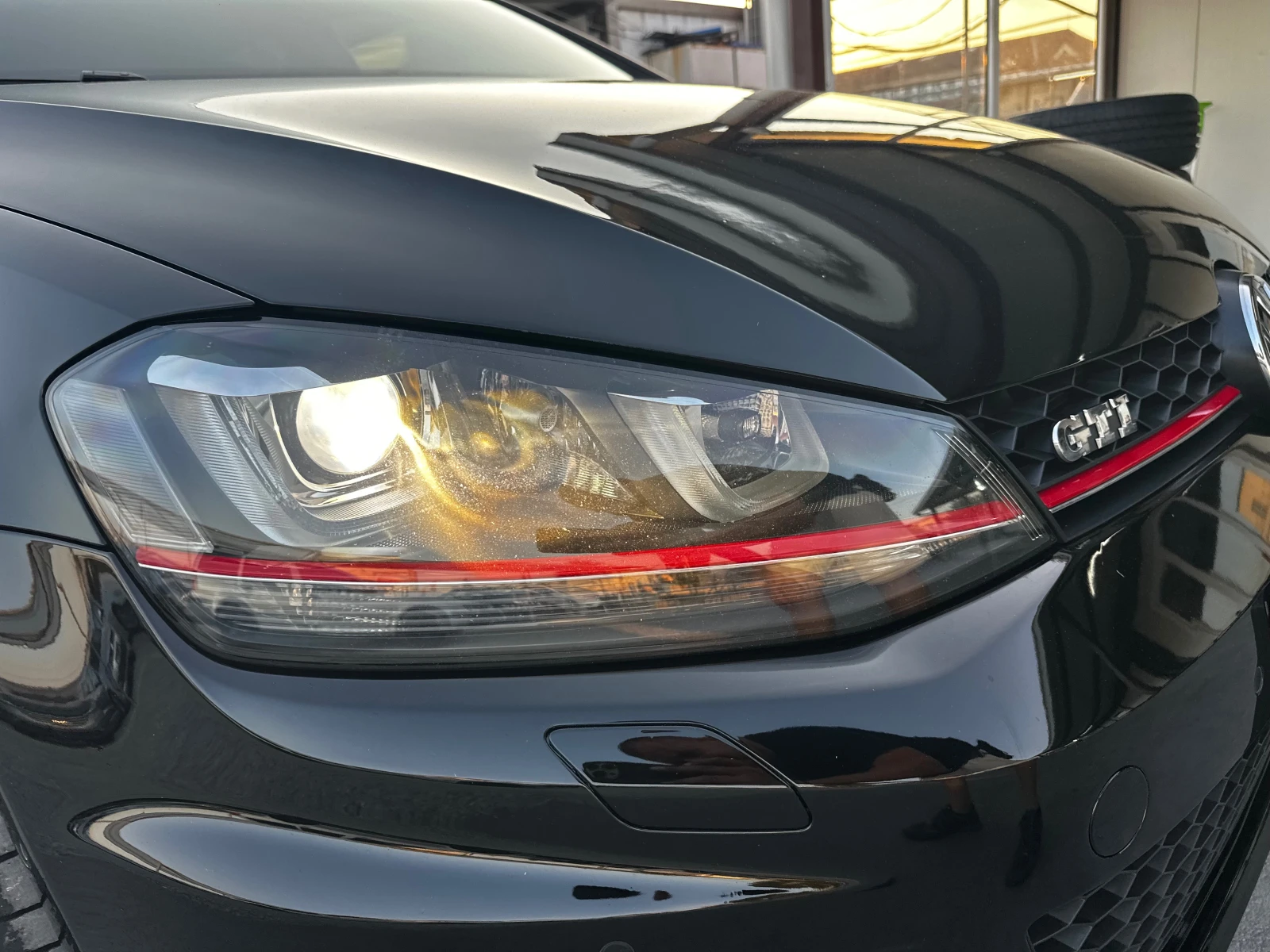 VW Golf GTI DSG 220к.с КАТО НОВ, снимка 6 - Автомобили и джипове - 55103545