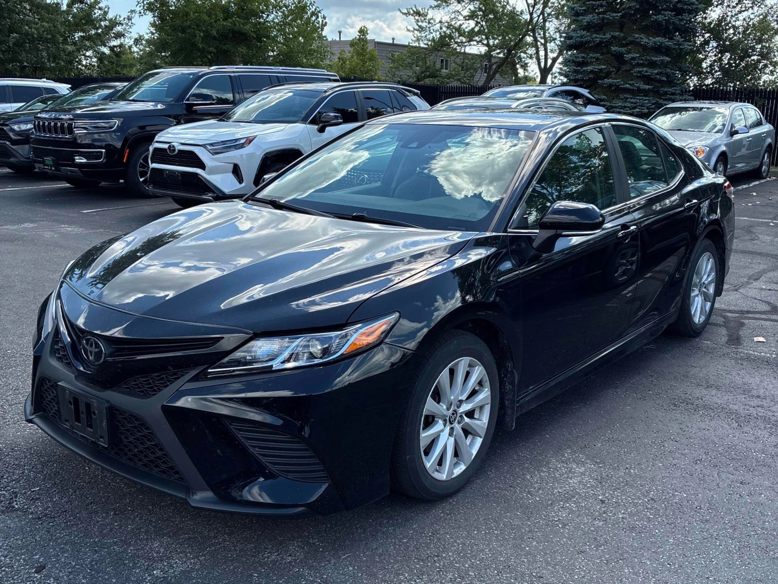 Toyota Camry * SE * CARFAX * ОПЦИЯ ЗА ФИНАНСИРАНЕ