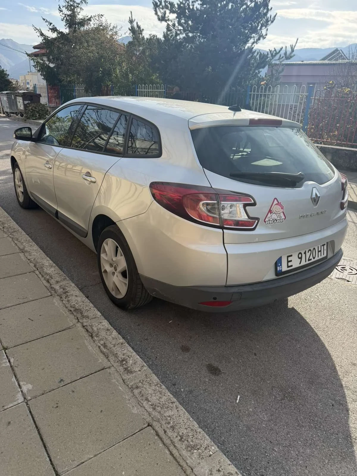 Renault Megane, снимка 3 - Автомобили и джипове - 56598676