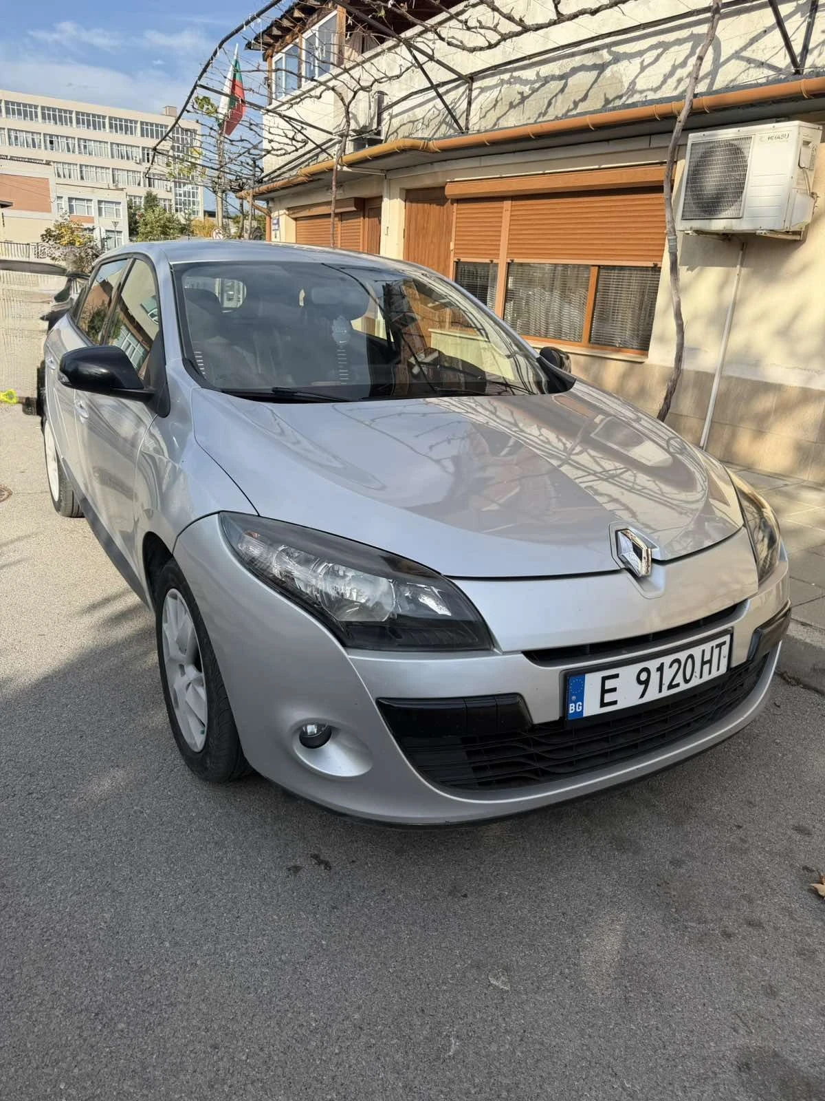 Renault Megane, снимка 4 - Автомобили и джипове - 56598676