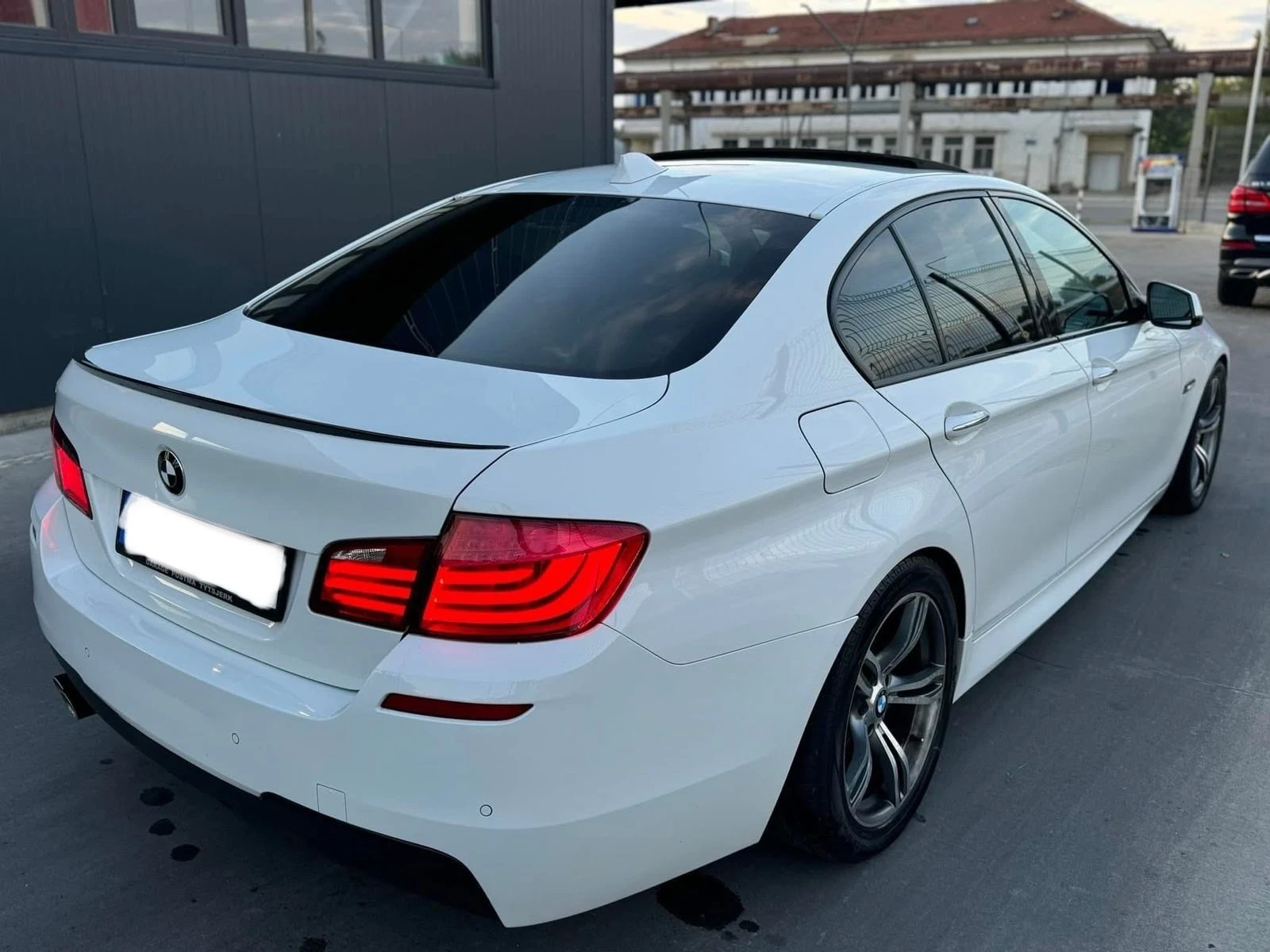 BMW 530, снимка 4 - Автомобили и джипове - 56600867