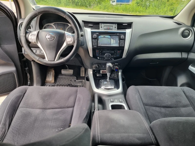 Nissan Navara, снимка 9 - Автомобили и джипове - 47754427