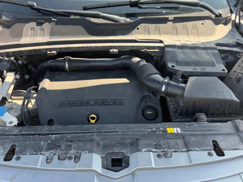 Land Rover Evoque, снимка 12 - Автомобили и джипове - 50691018