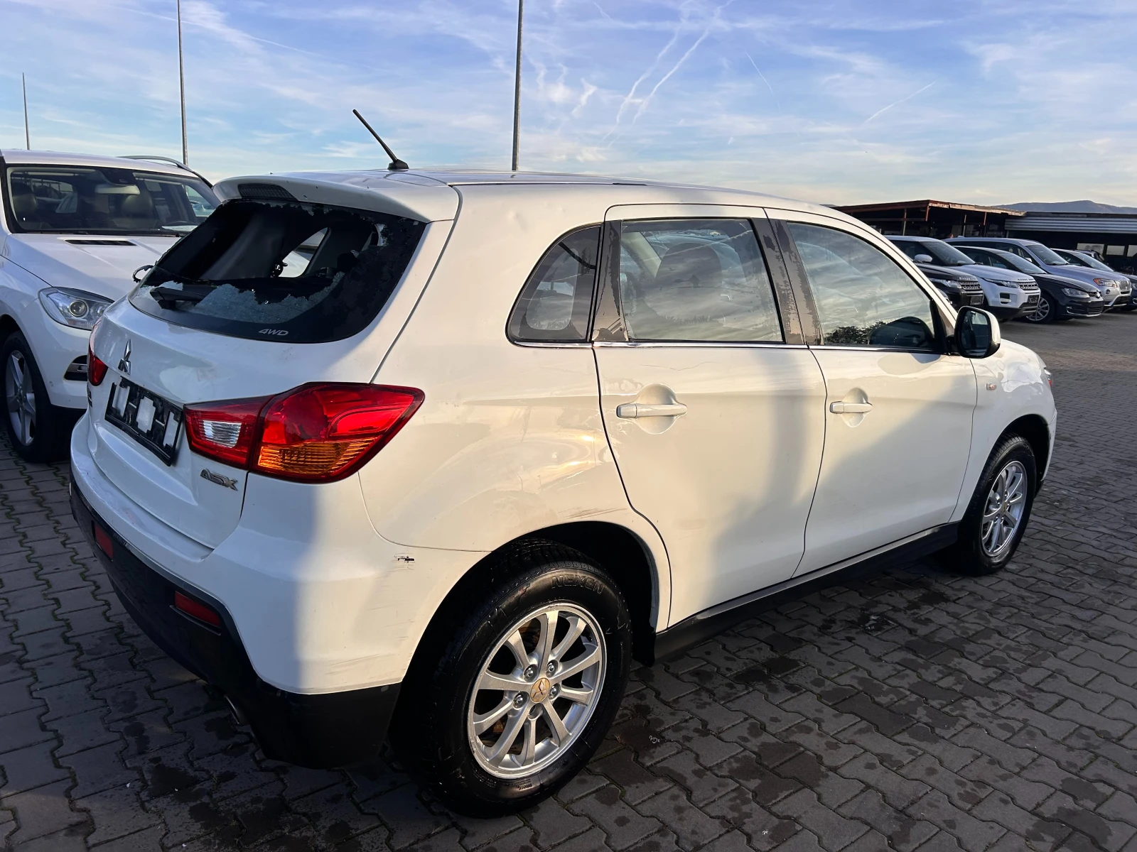 Mitsubishi ASX 1.8DI-D 4WD EURO 5 - изображение 6