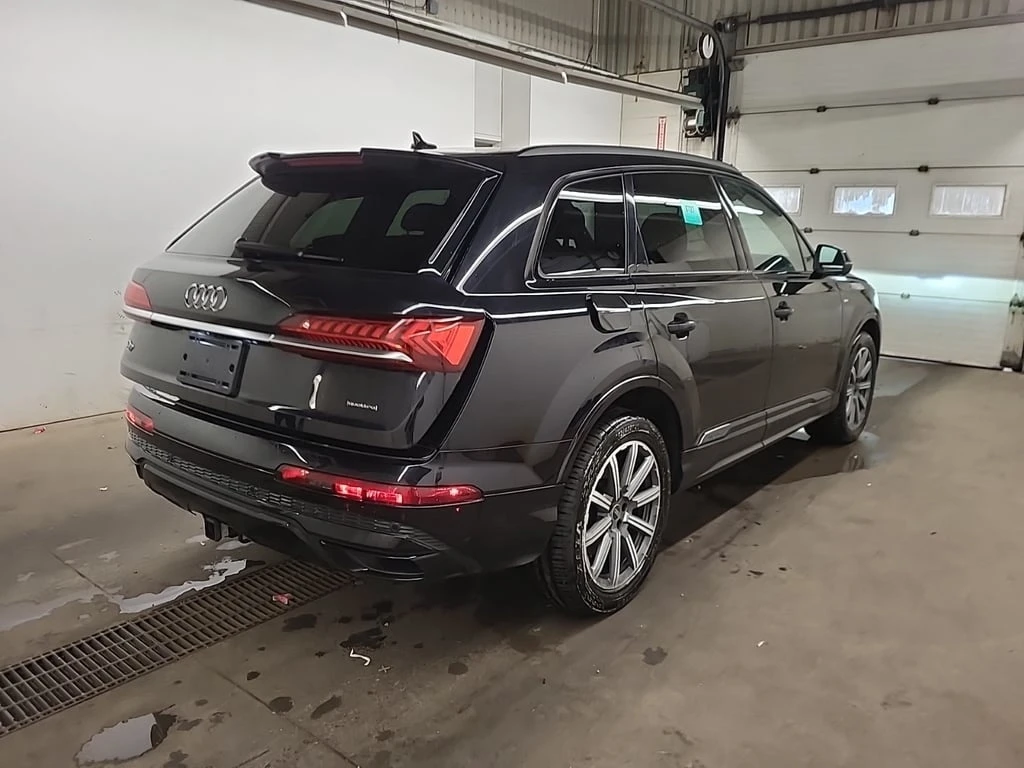 Audi Q7 * PROGRESSIV * CARFAX * ЦЕНА ДО БЪЛГАРИЯ - изображение 3
