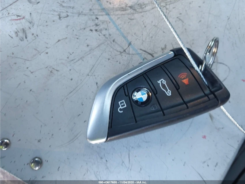 BMW X3 �40I* HUD* AMBIENT* ADAPTIVE* �����* �����* H&K*  | Mobile.bg � ����������� 12