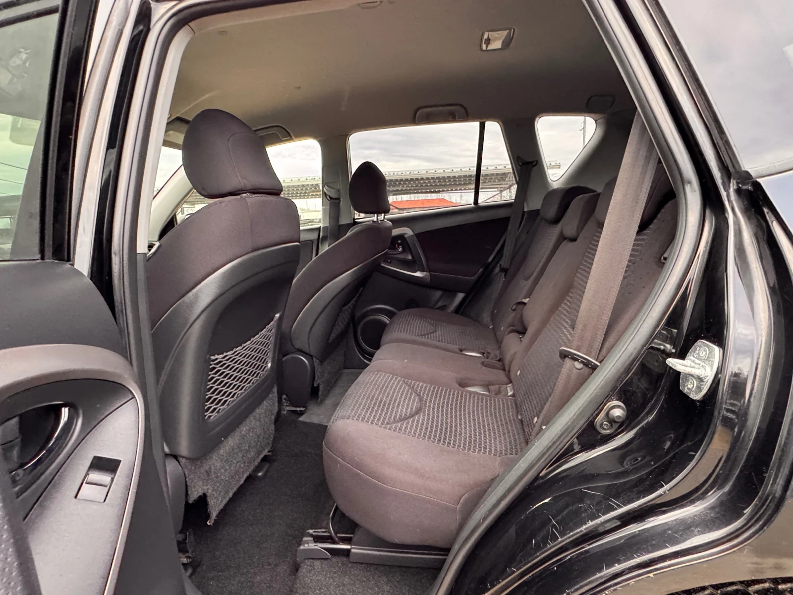 Toyota Rav4 2.2D4D 136k.�. 4�4 | Mobile.bg � ����������� 9