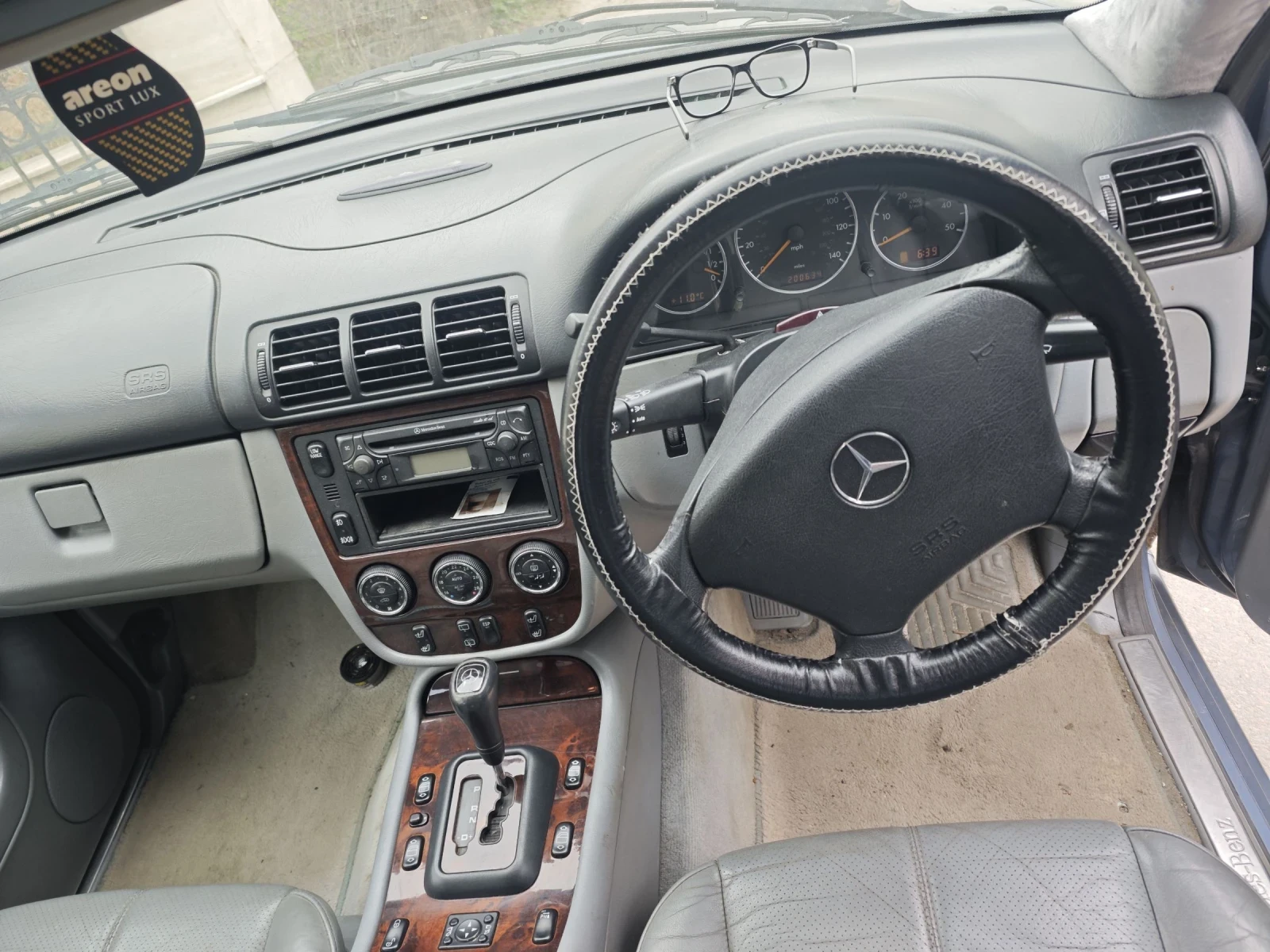 Mercedes-Benz ML 270 2.7CDI, снимка 4 - Автомобили и джипове - 54021728