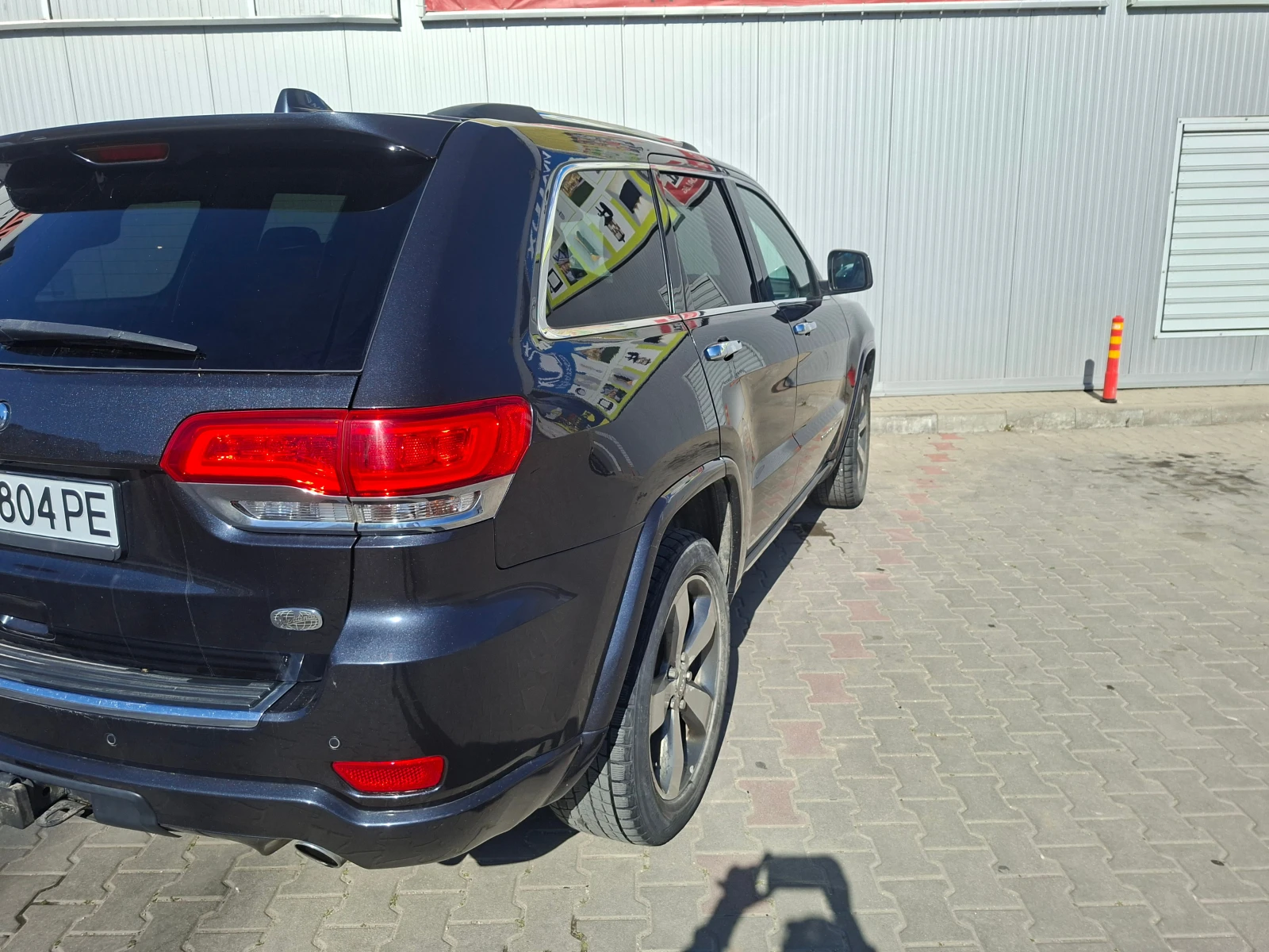 Jeep Grand cherokee Overland, снимка 4 - Автомобили и джипове - 54149855