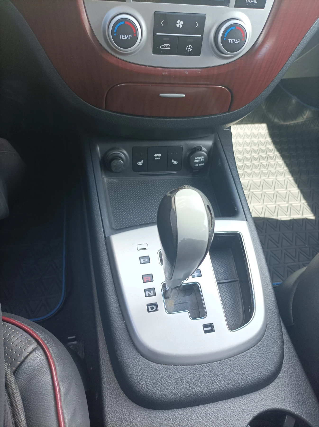 Hyundai Santa fe, снимка 7 - Автомобили и джипове - 56228192