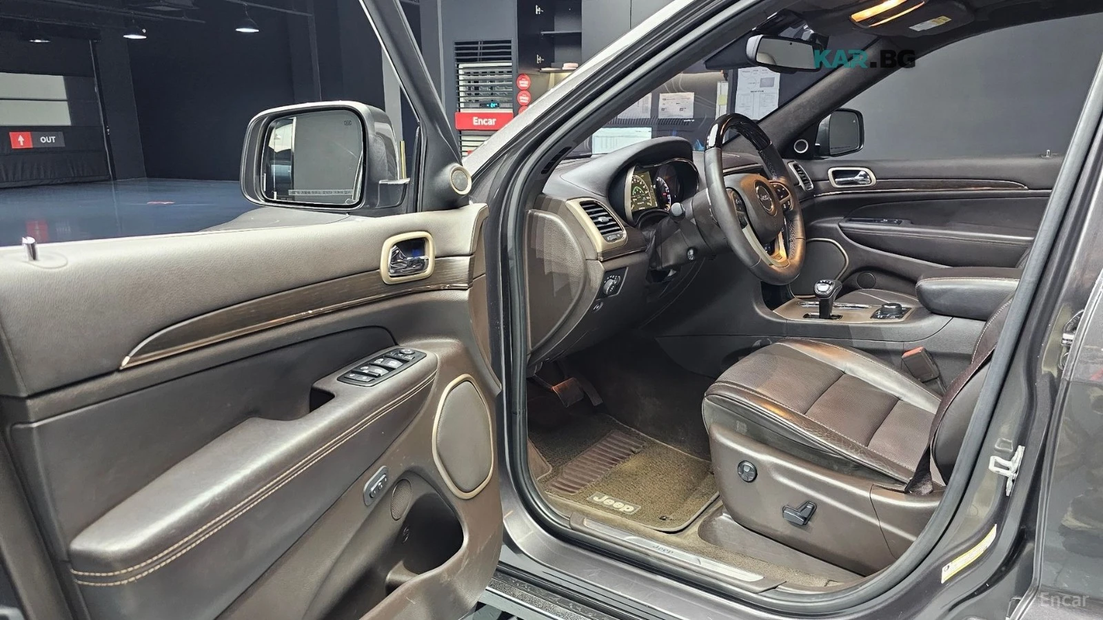 Jeep Grand cherokee SUMMIT* 4X4* 8ZF* DISTRONIC* HARMAN* PANO* �����*  | Mobile.bg � ����������� 11