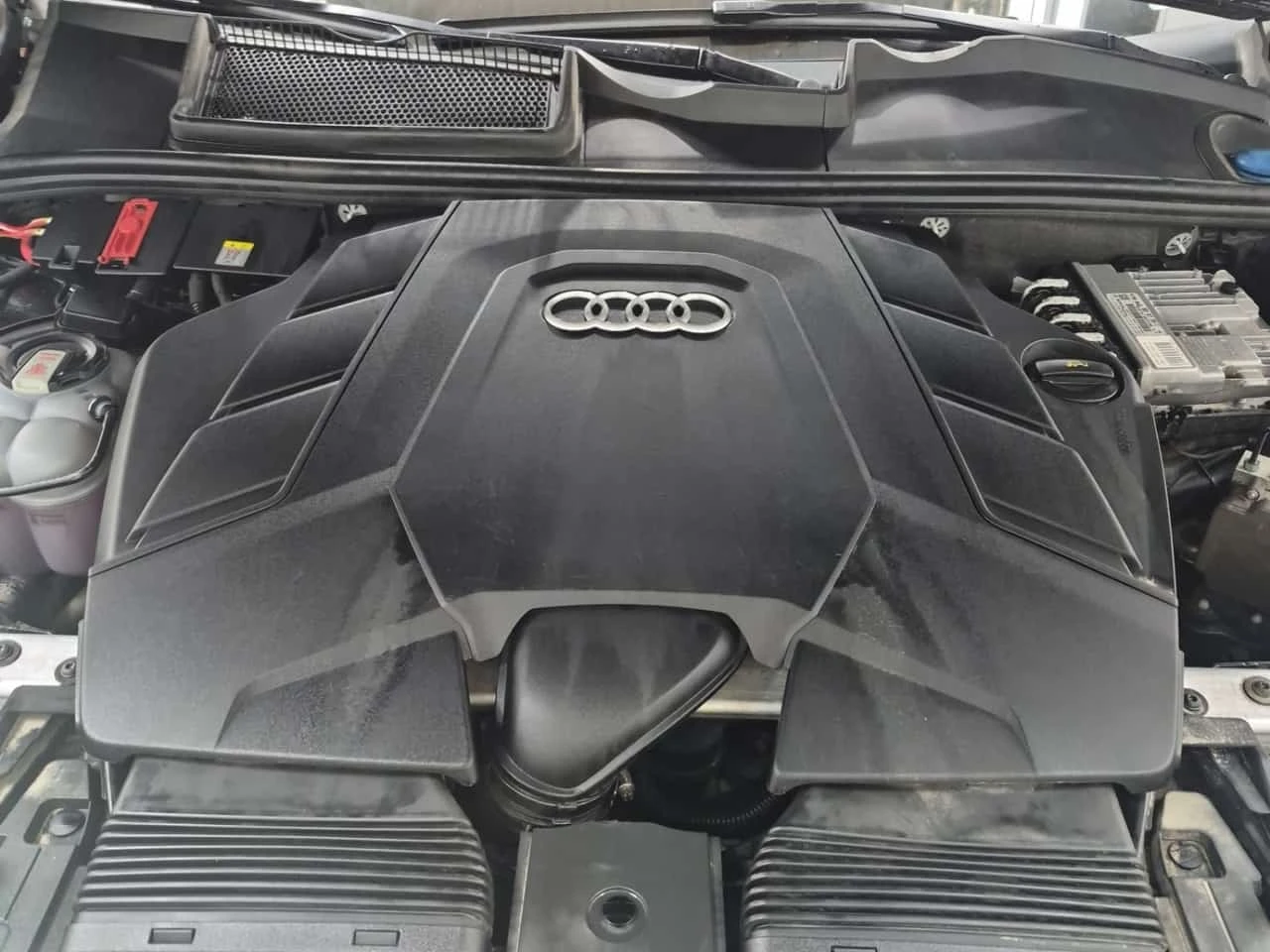 Audi Q7 * 55 Tfsi Quattro Progressiv * CARFAX *  | Mobile.bg � ����������� 16