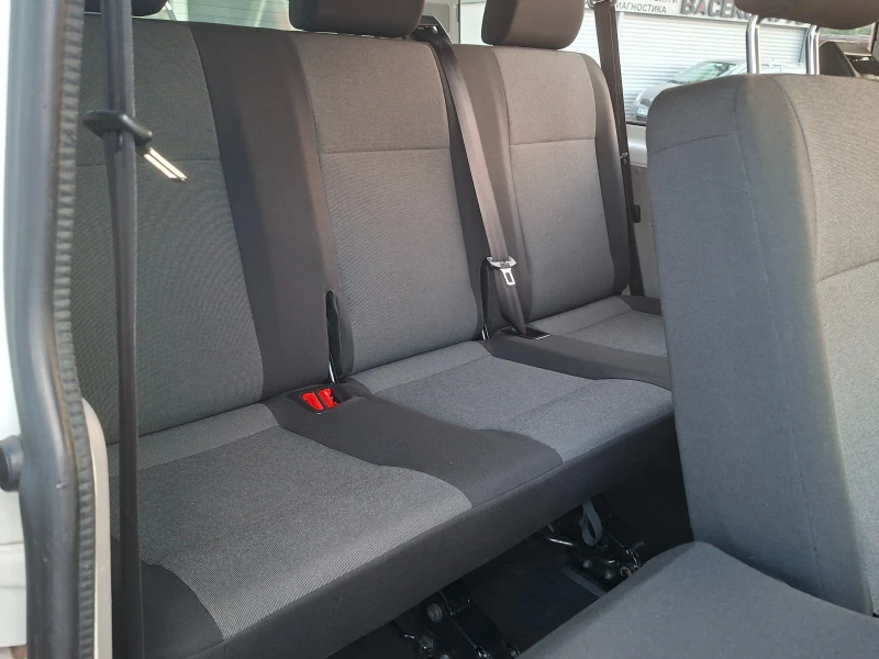 VW Caravelle, снимка 9 - Бусове и автобуси - 51278888