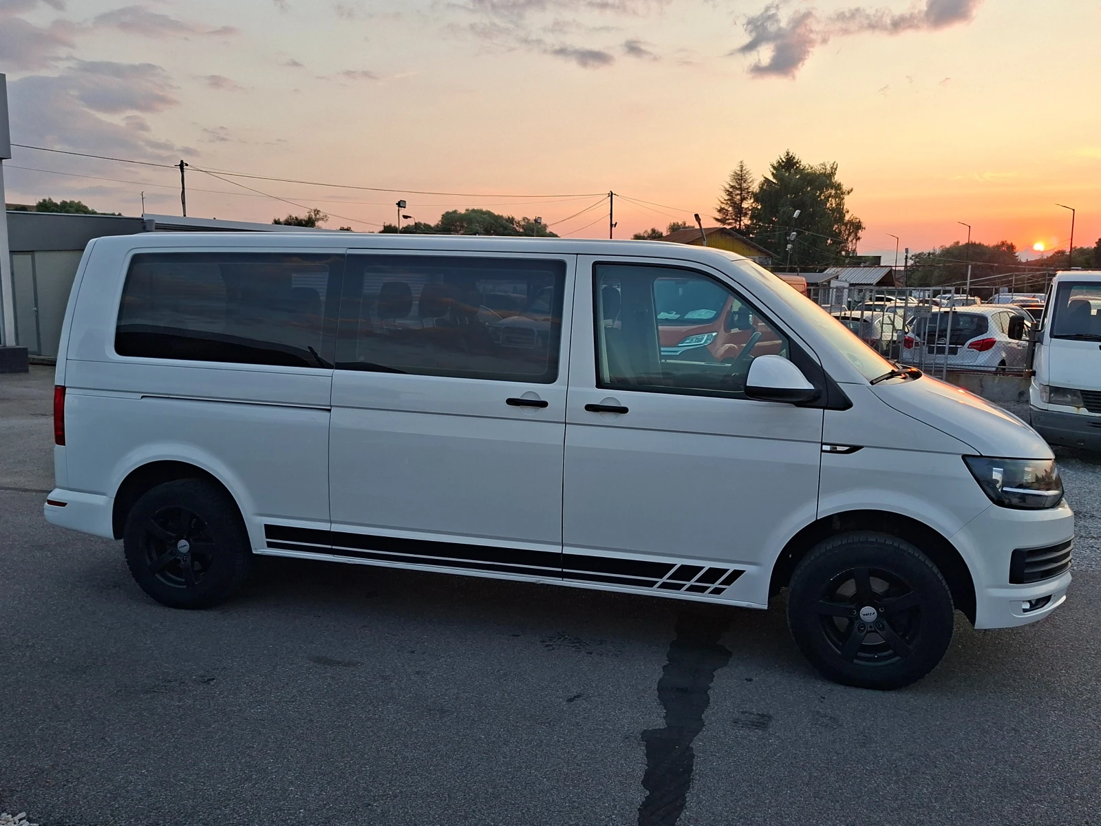 VW Caravelle  - изображение 6