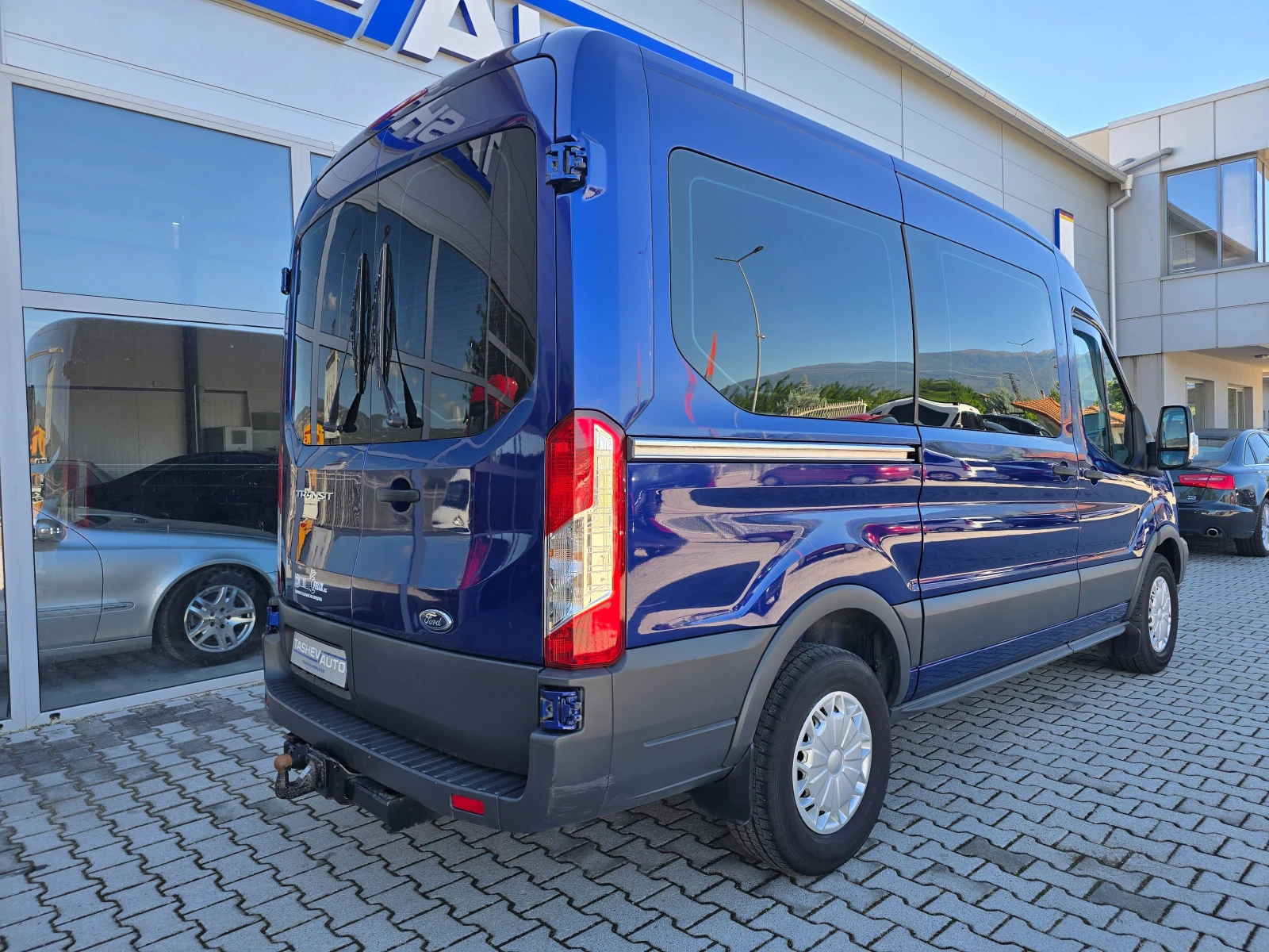 Ford Transit 9-Места !! Климатик !! - изображение 4