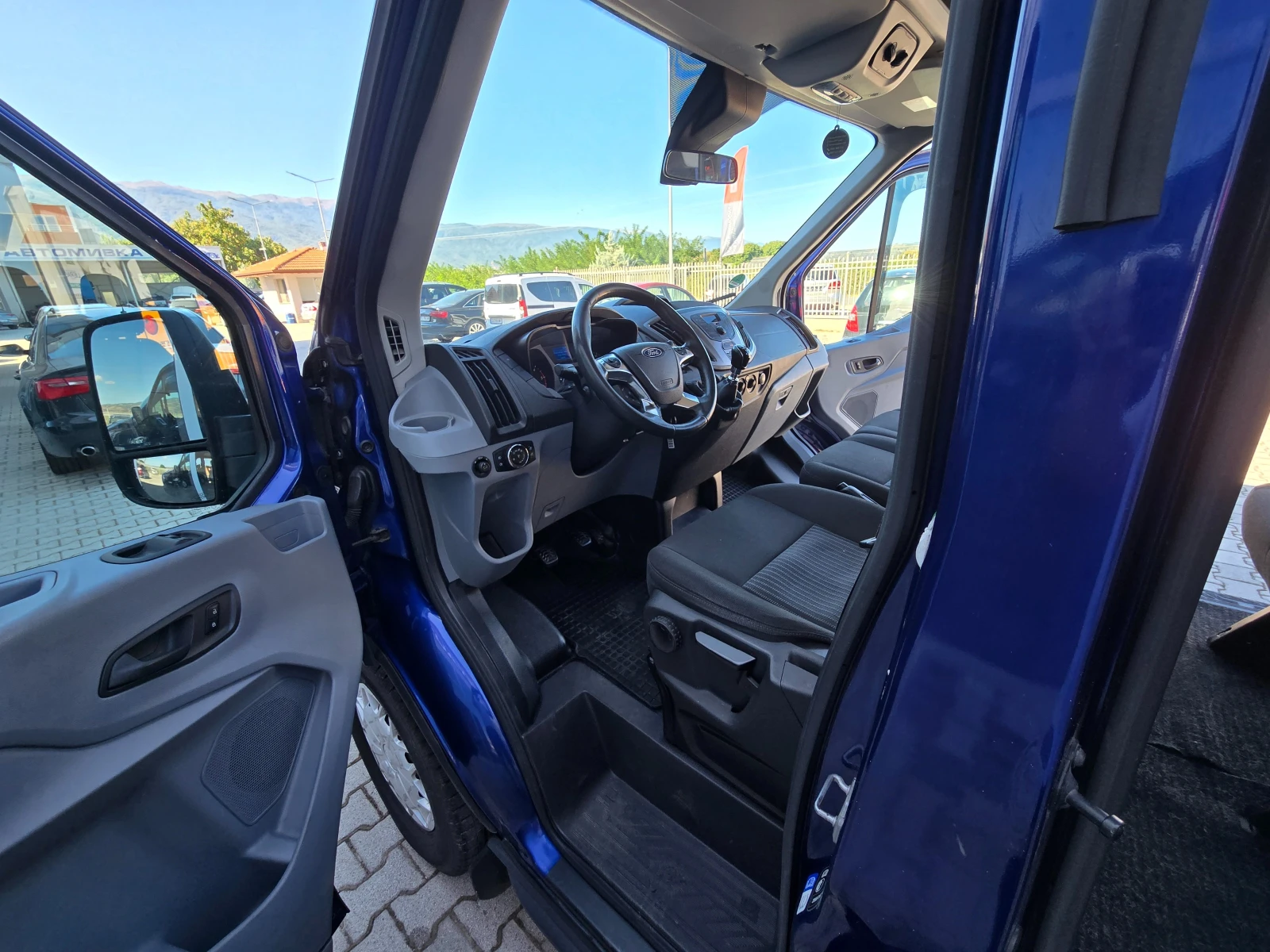 Ford Transit 9-Места !! Климатик !! - изображение 6