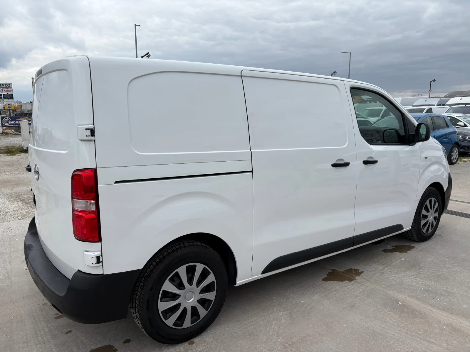 Opel Vivaro 1.5D, снимка 3 - Бусове и автобуси - 53914492