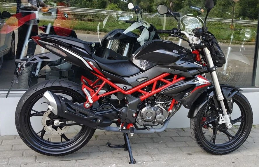 Benelli 125 BN - изображение 4