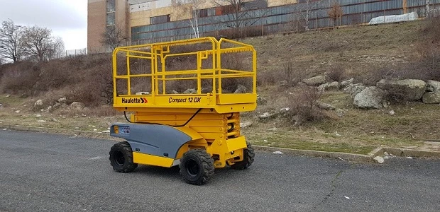 Автовишка Друга марка Haulotte Compact 12 DX 4x4, снимка 3 - Индустриална техника - 49527981