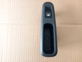 Копче ел стъкло задно дясно Пежо 5008