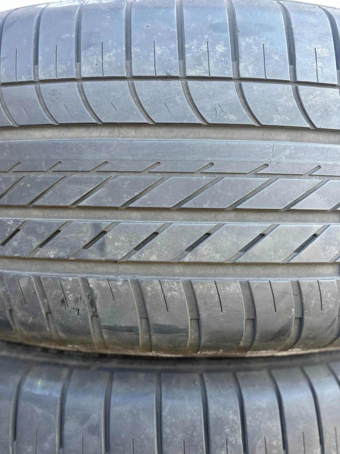 Гуми Летни 255/50R19, снимка 7 - Гуми и джанти - 53784303