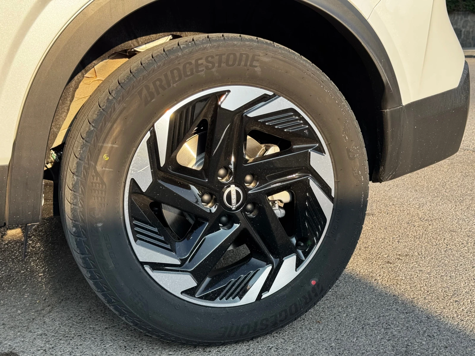 Гуми Летни 235/55R18, снимка 2 - Гуми и джанти - 55606604