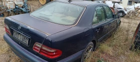 Mercedes-Benz E 200, снимка 2