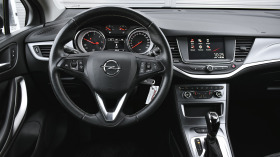 Opel Astra Sports Tourer 1.5d Edition Automatic, снимка 11 - Автомобили и джипове - 42202562