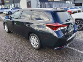 Toyota Auris Hybrid, снимка 2