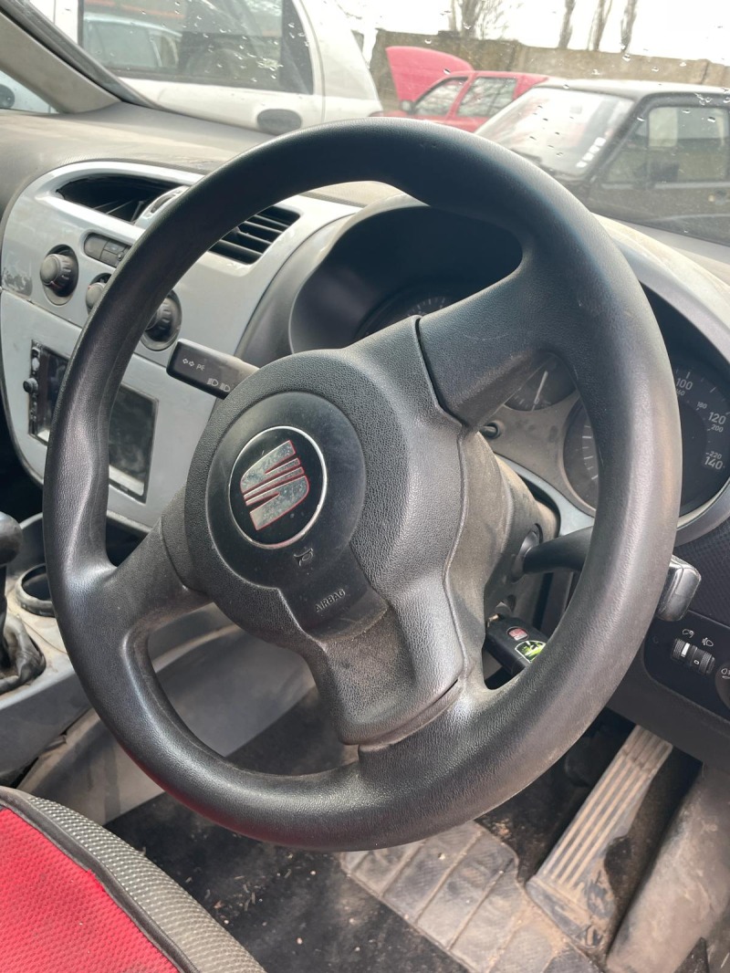 Seat Leon 2, снимка 5 - Автомобили и джипове - 44629356