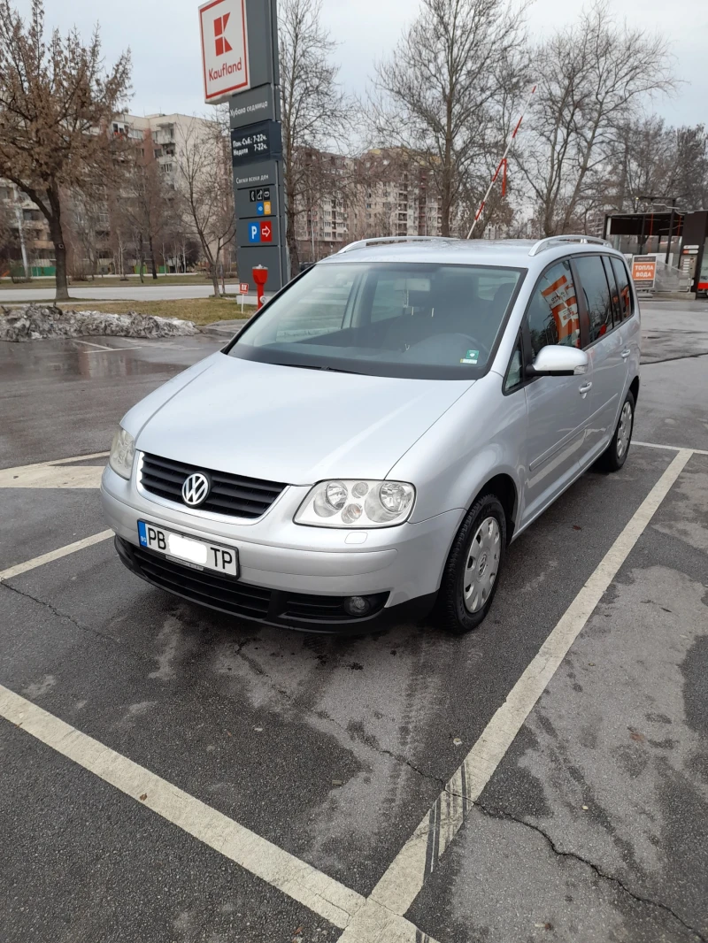 VW Touran 2.0 TDI, снимка 1 - Автомобили и джипове - 47998088