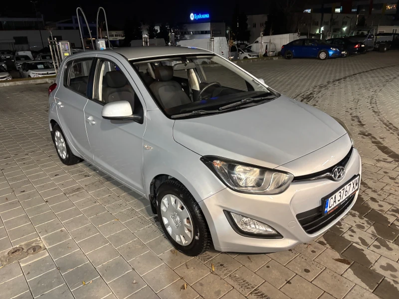 Hyundai I20 1.25, снимка 4 - Автомобили и джипове - 48196406