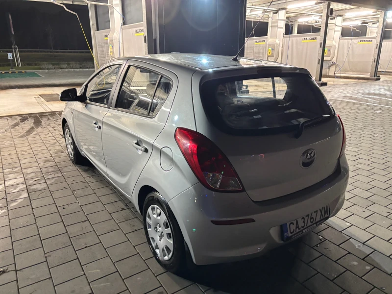 Hyundai I20 1.25, снимка 9 - Автомобили и джипове - 48196406