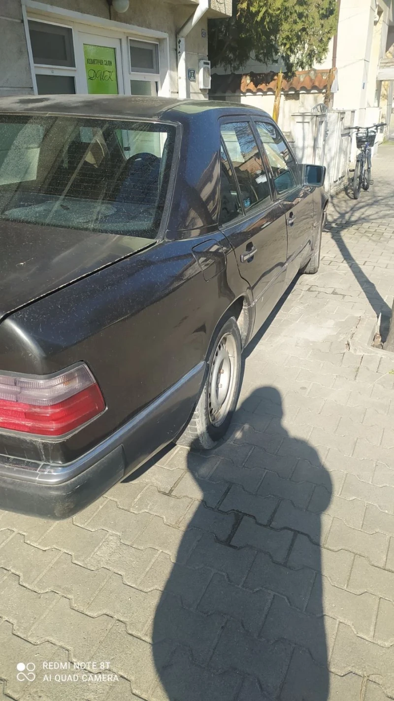 Mercedes-Benz E 200, снимка 3 - Автомобили и джипове - 48964023