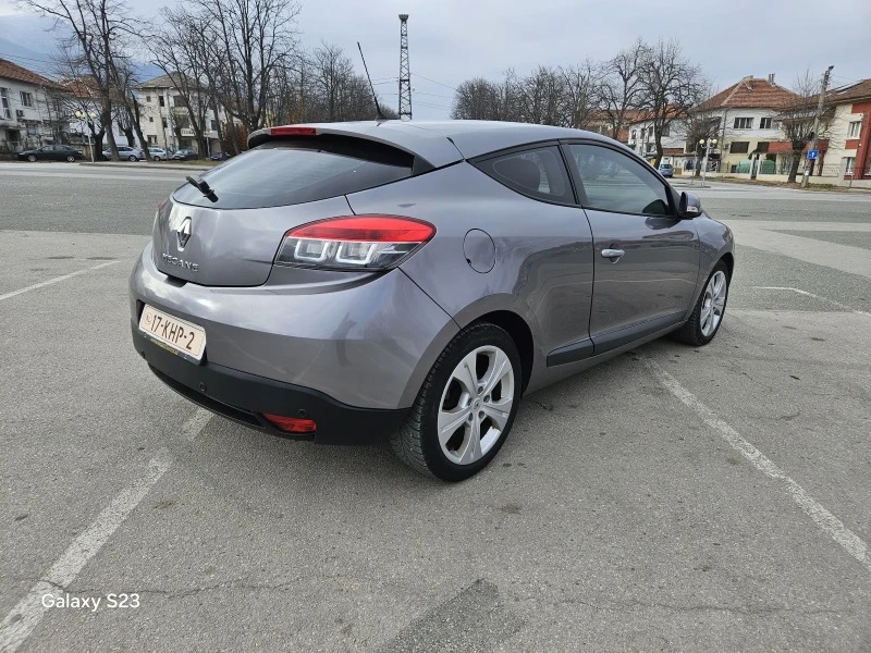 Renault Megane 1.6i coupe, снимка 4 - Автомобили и джипове - 49007909