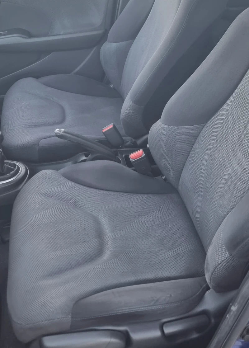 Honda Jazz 1.4i 99к.с. Face-lift  Швейцария , снимка 11 - Автомобили и джипове - 51603339