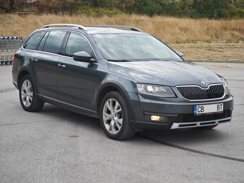 Skoda Octavia SCOUT 2.0TDI/4х4/6DSG, снимка 3 - Автомобили и джипове - 51992408