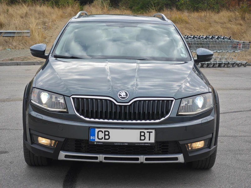 Skoda Octavia SCOUT 2.0TDI/4х4/6DSG, снимка 2 - Автомобили и джипове - 51992408