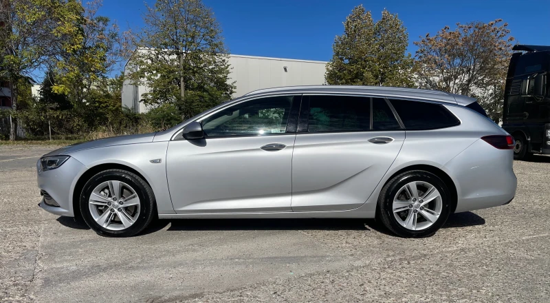 Opel Insignia SPORTS TOURER/NAVI/FULL/УНИКАТ, снимка 4 - Автомобили и джипове - 52120310