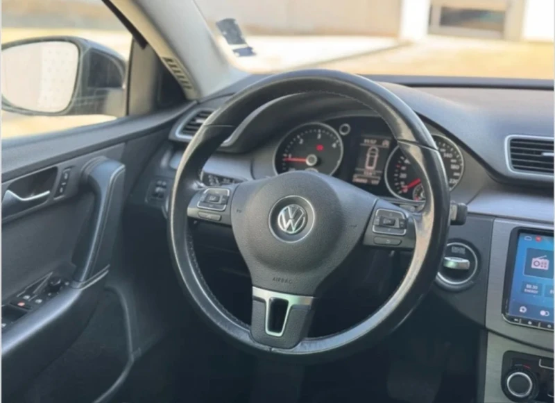VW Passat Variant 2.0 TDI, снимка 4 - Автомобили и джипове - 52594302