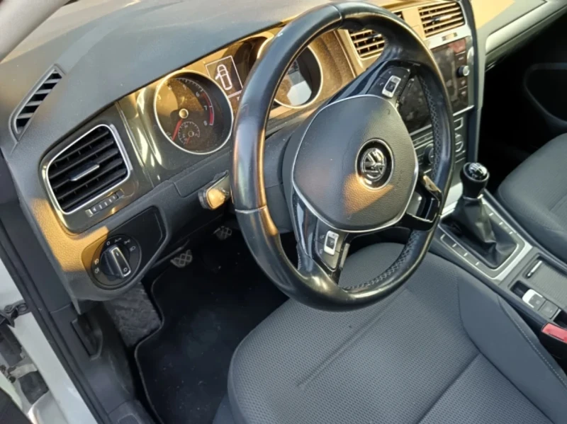 VW Golf TSI 1.6, снимка 8 - Автомобили и джипове - 52595024