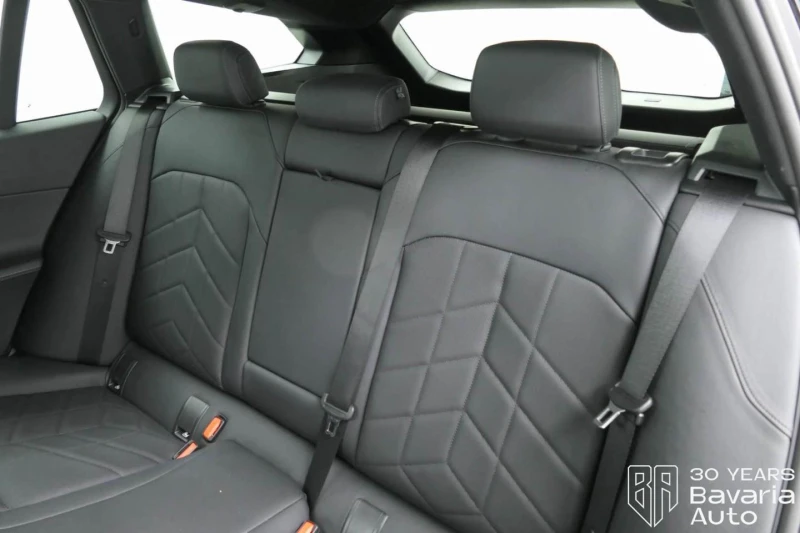 BMW 520 d xDrive Touring M Sport Paket Steptronic, снимка 8 - Автомобили и джипове - 52727301