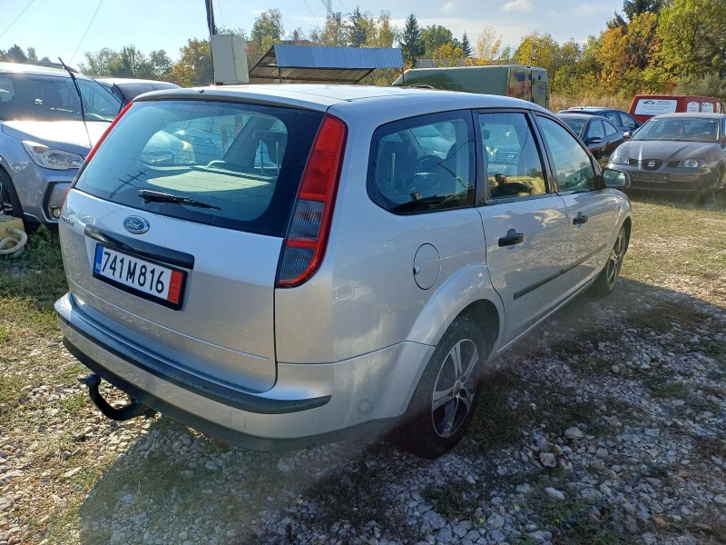 Ford Focus 1.8, снимка 5 - Автомобили и джипове - 52888119