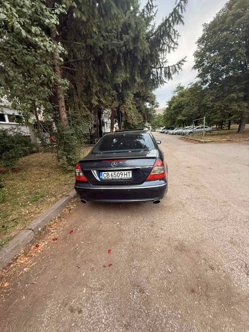 Mercedes-Benz E 320 3.2 CDI, снимка 11 - Автомобили и джипове - 53026039