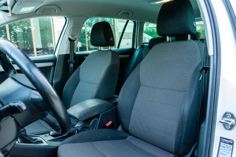 Skoda Octavia 2.0 TDI 4x4, снимка 13 - Автомобили и джипове - 53445681