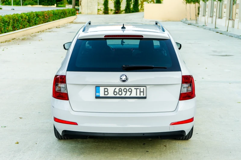 Skoda Octavia 2.0 TDI 4x4, снимка 4 - Автомобили и джипове - 53445681