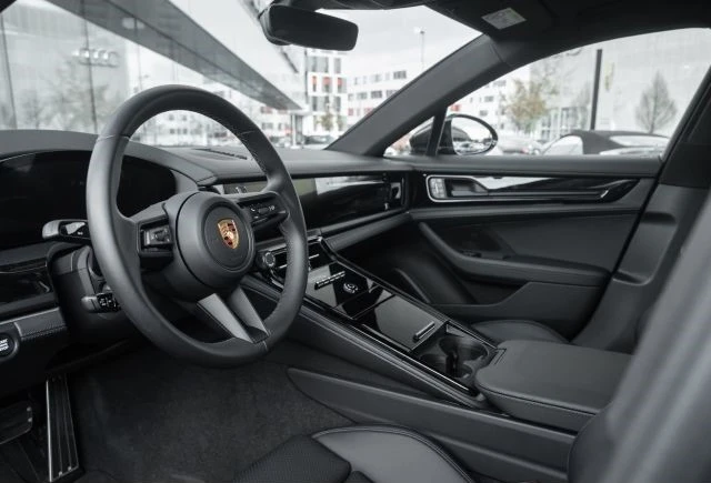 Porsche Panamera Surround-View LED-Matrix/PDK, снимка 4 - Автомобили и джипове - 48670564