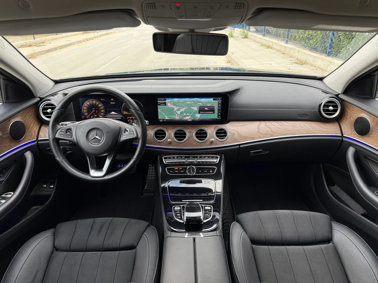 Mercedes-Benz E 220 ALL-TERRAIN/DIGITAL/4MATIC/HEAD-UP/ПОДГРЕВ/ИСТОРИЯ - изображение 7